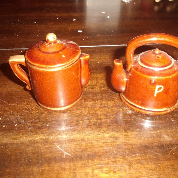 shakers Kitchen Salt Pepper Shakers Teapot Coffee Pot Set Figural